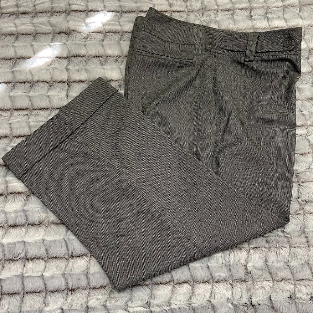 LARRY LEVINE STRETCH PANTS SIZE 14 Black / White Dress Career Cuffed